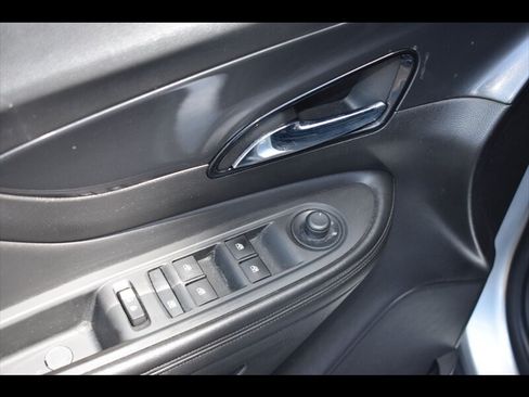 Used 2017 Buick Encore Preferred FWD image 18