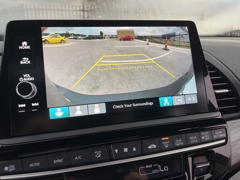 Certified 2026 Honda Odyssey Elite image 25