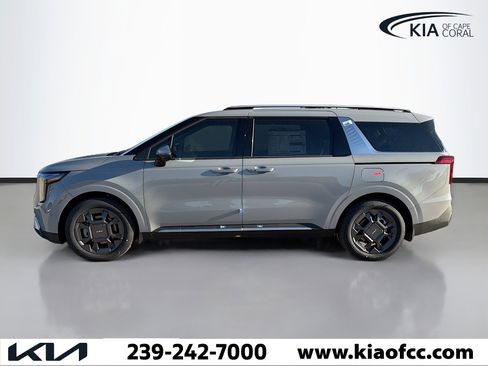 New 2026 Kia Carnival SX image 2