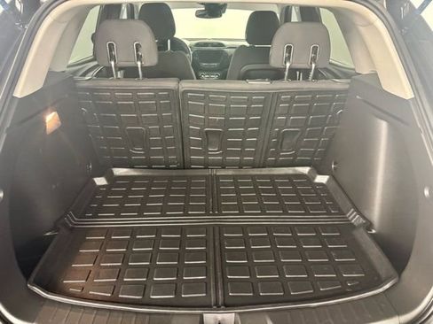 Certified 2023 Chevrolet TrailBlazer LT w/ Convenience Package image 33