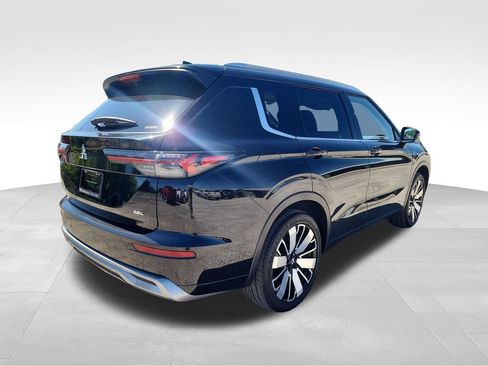 Used 2025 Mitsubishi Outlander SEL AWD/4WD image 8