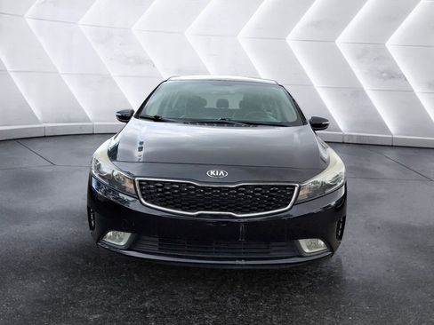 Used 2017 Kia Forte EX FWD image 2