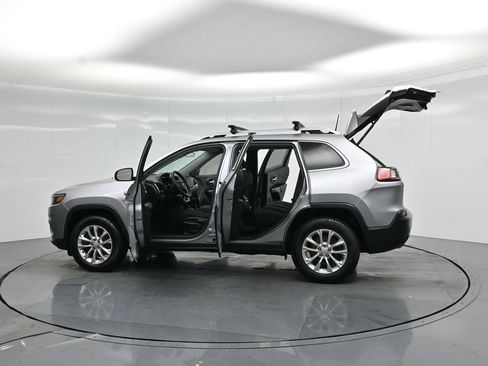 Used 2019 Jeep Cherokee Latitude w/ Popular Appearance Group AWD/4WD image 31