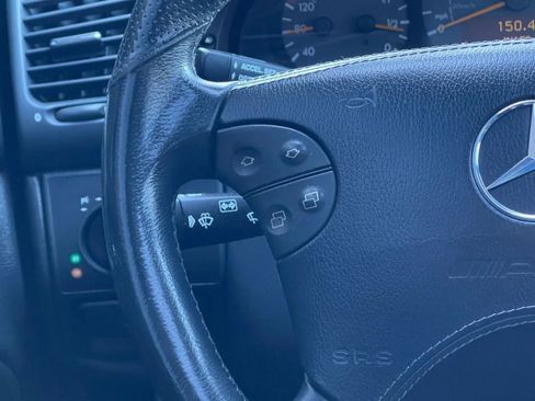 Used 2001 Mercedes-Benz CLK 55 AMG Coupe image 27