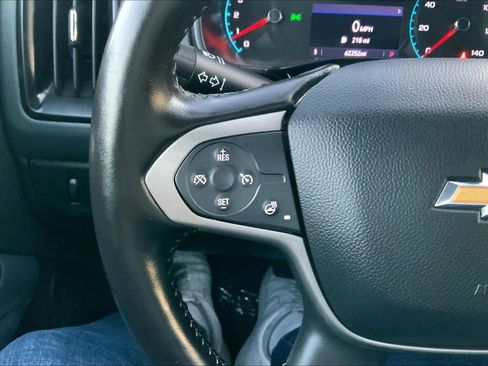 Used 2020 Chevrolet Colorado Z71 image 23