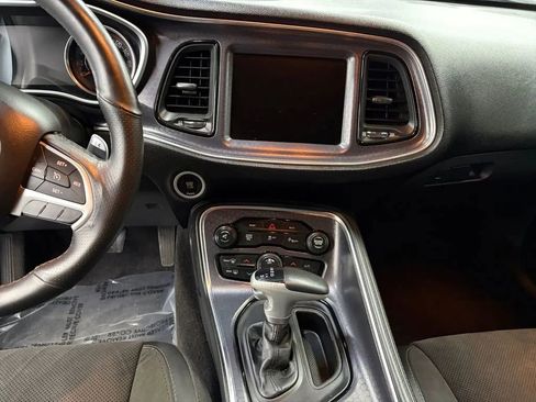 Used 2016 Dodge Challenger R/T Scat Pack w/ Leather Interior Group RWD image 14