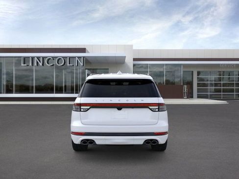 New 2026 Lincoln Aviator Reserve w/ Jet Appearance Package image 5