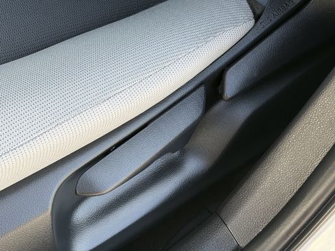 Certified 2025 Toyota Corolla LE FWD image 28