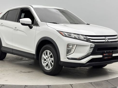 Used 2019 Mitsubishi Eclipse Cross ES image 3
