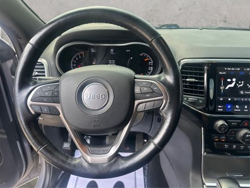 Used 2020 Jeep Grand Cherokee Altitude AWD/4WD image 27