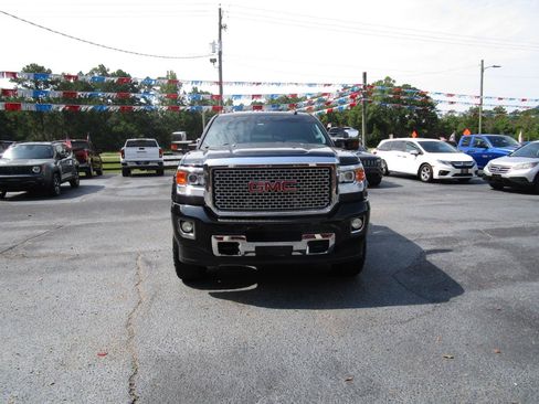 Used 2016 GMC Sierra 2500 Denali w/ Duramax Plus Package AWD/4WD image 2