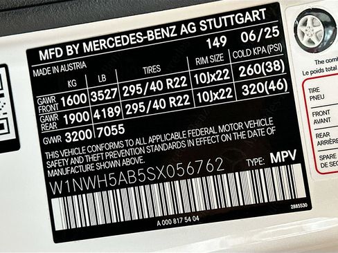Used 2025 Mercedes-Benz G 63 AMG 4MATIC image 42