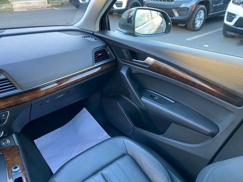 Used 2020 Audi Q5 2.0T Premium w/ Convenience Package image 36