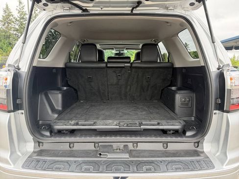 Used 2016 Toyota 4Runner Limited AWD/4WD image 23