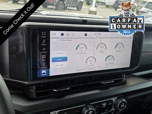 Used 2025 Jeep Wrangler Unlimited Rubicon AWD/4WD image 19