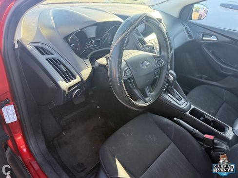 Used 2018 Ford Focus SE FWD image 16