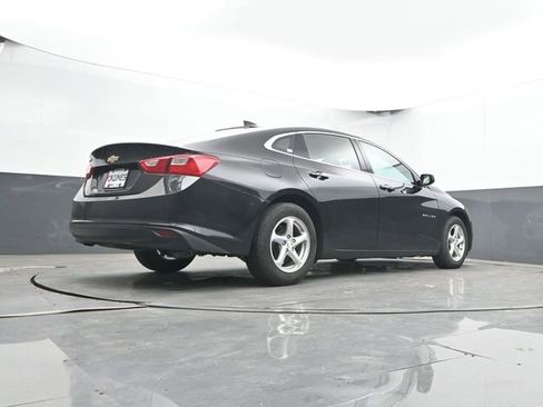 Used 2017 Chevrolet Malibu LS FWD image 27