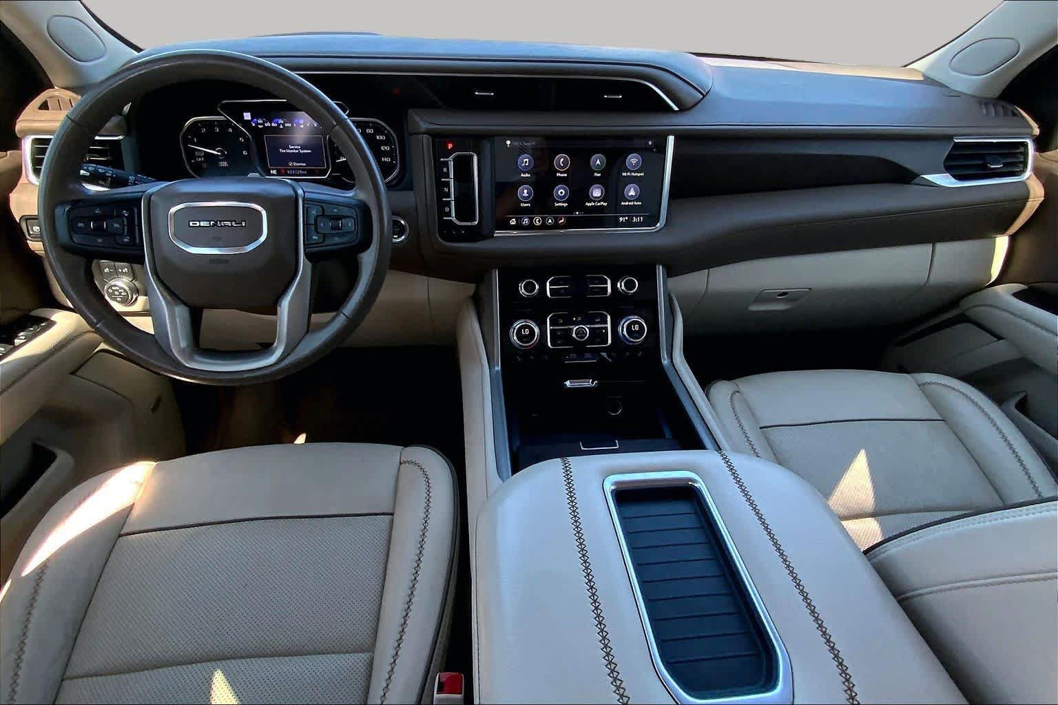 Used 2021 GMC Yukon Denali w/ Denali Ultimate Package AWD/4WD image 16
