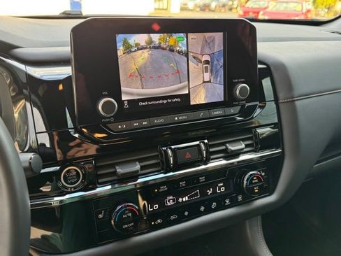 Used 2024 Nissan Pathfinder Rock Creek image 28