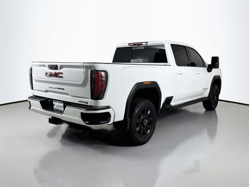 Used 2024 GMC Sierra 2500 AT4 w/ AT4 Premium Plus Package AWD/4WD image 5