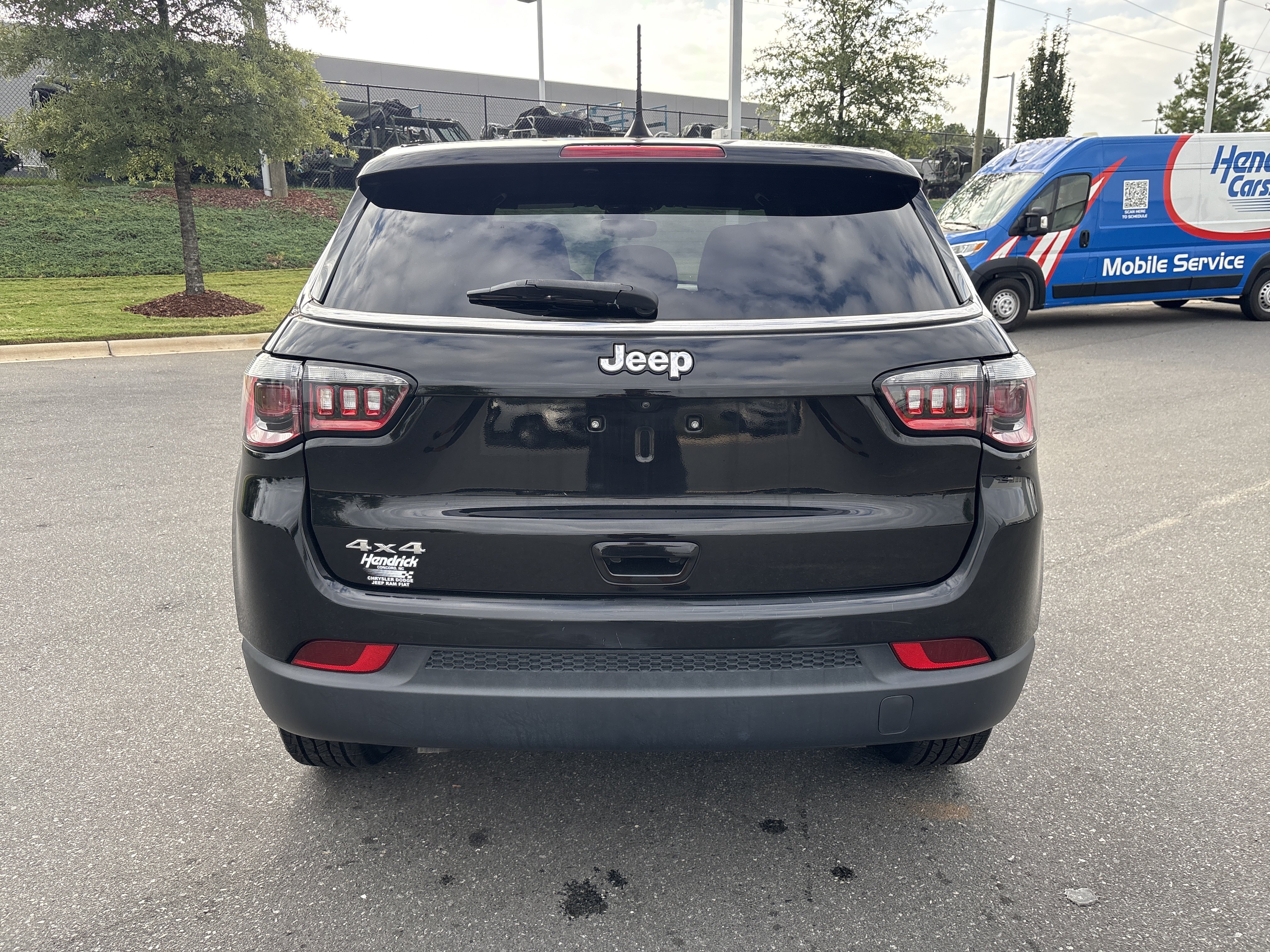 Used 2023 Jeep Compass Sport AWD/4WD image 8