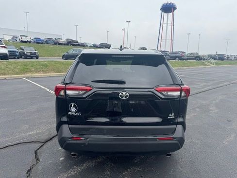 Used 2023 Toyota RAV4 LE image 4