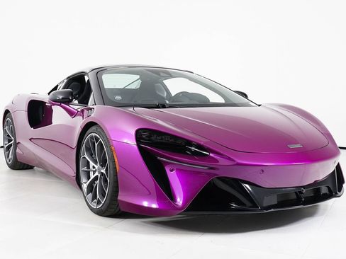 New 2026 McLaren Artura Spider RWD image 17