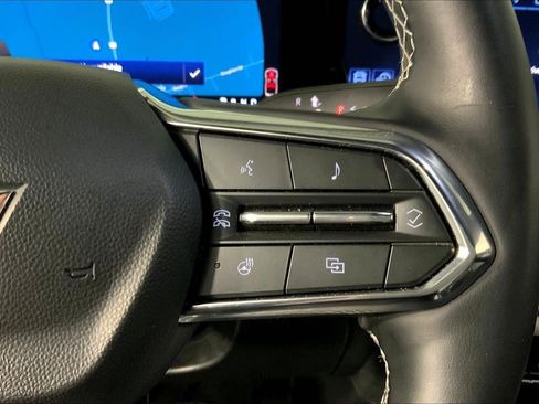 Used 2025 Chevrolet Equinox EV LT image 19