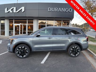 New 2025 Kia Sorento EX w/ Panoramic Sunroof Package