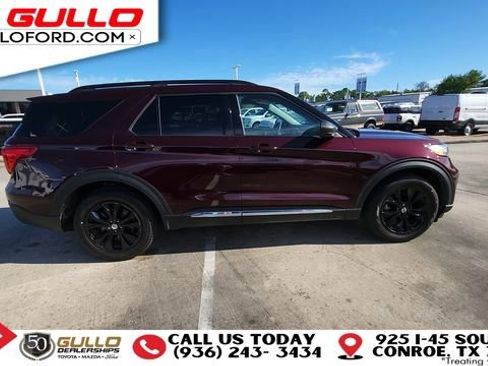 Used 2022 Ford Explorer XLT w/ Equipment Group 202A image 9