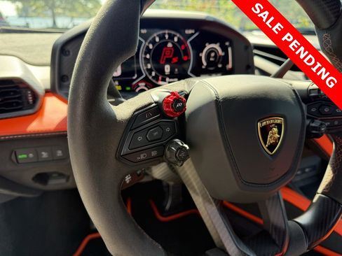 Used 2024 Lamborghini Revuelto image 27