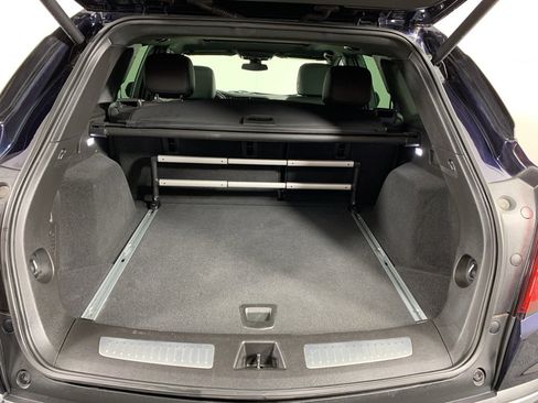 Used 2021 Cadillac XT5 Premium Luxury image 32