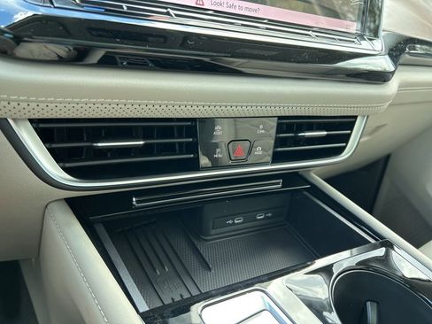 New 2026 Volkswagen Atlas SE image 37