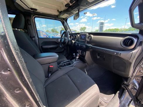Used 2019 Jeep Wrangler Unlimited Sport S AWD/4WD image 27