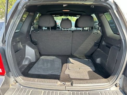 Used 2011 Ford Escape XLT FWD image 8