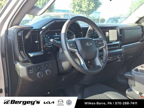 Used 2023 Chevrolet Silverado 1500 RST image 12