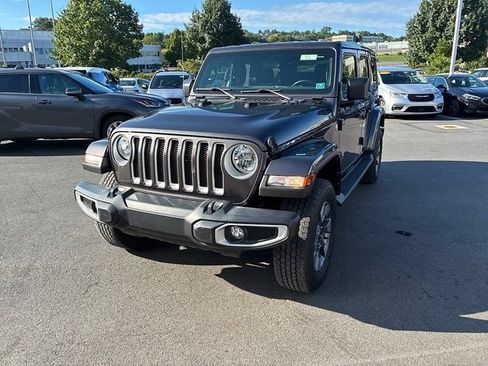 Used 2021 Jeep Wrangler Unlimited Sahara AWD/4WD image 18