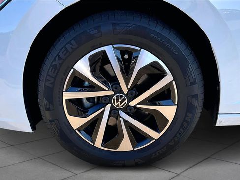 Used 2024 Volkswagen Jetta S image 11