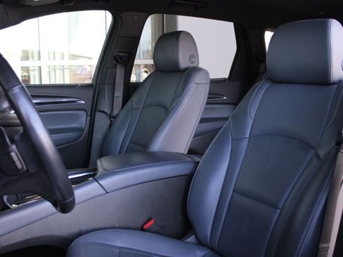 Used 2024 Buick Enclave Premium image 14