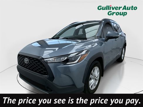 Used 2023 Toyota Corolla Cross LE image 1
