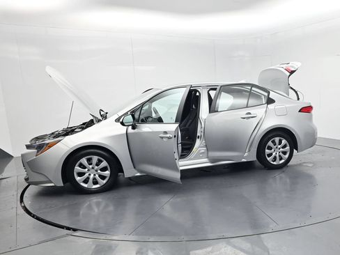 Used 2024 Toyota Corolla LE FWD image 57