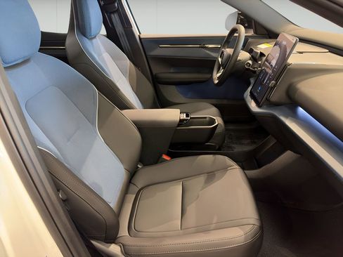 New 2026 Volvo EX30 Cross Country Ultra w/ Protection Package image 11