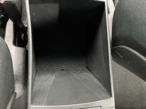 Used 2012 Hyundai Elantra Limited w/ Technology Pkg 5 image 24