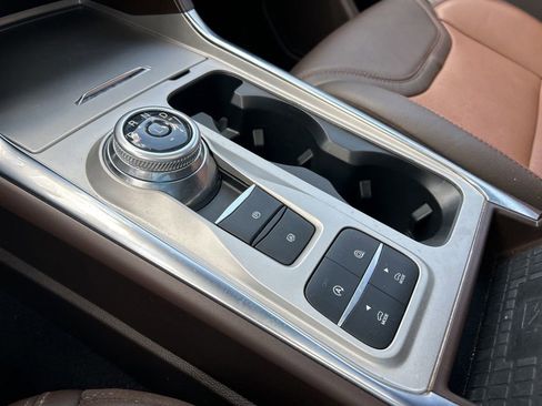 Used 2022 Ford Explorer King Ranch image 37