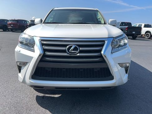 Used 2019 Lexus GX 460 Premium image 2