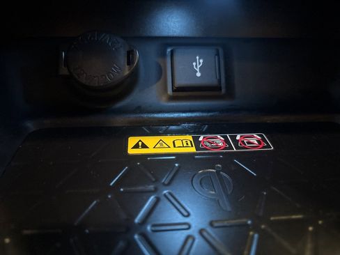 Used 2022 Toyota RAV4 XSE image 21