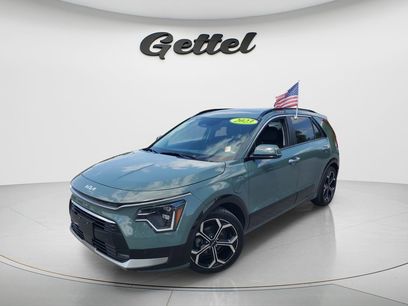 Used 2023 Kia Niro SX Touring
