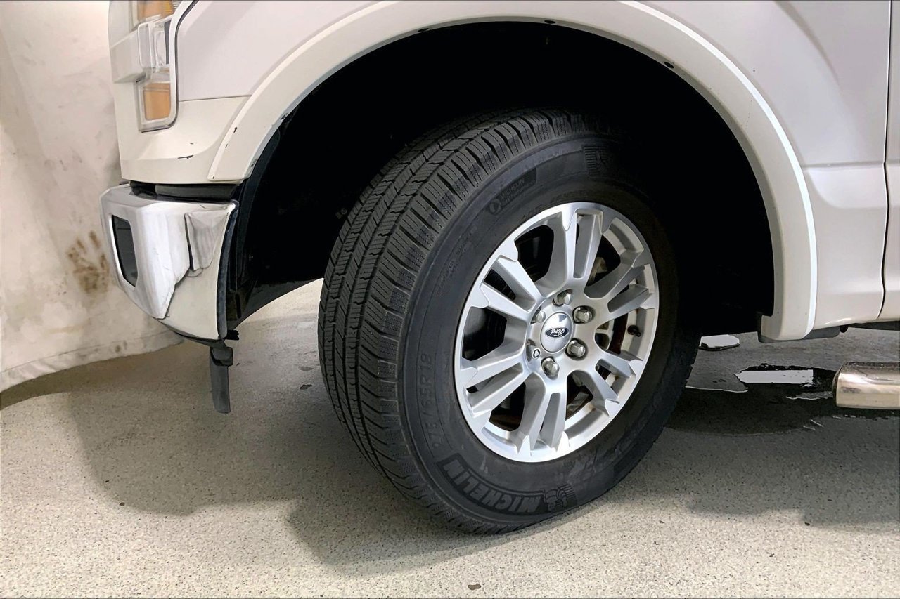 Used 2017 Ford F150 Lariat w/ Equipment Group 501A Mid RWD image 20