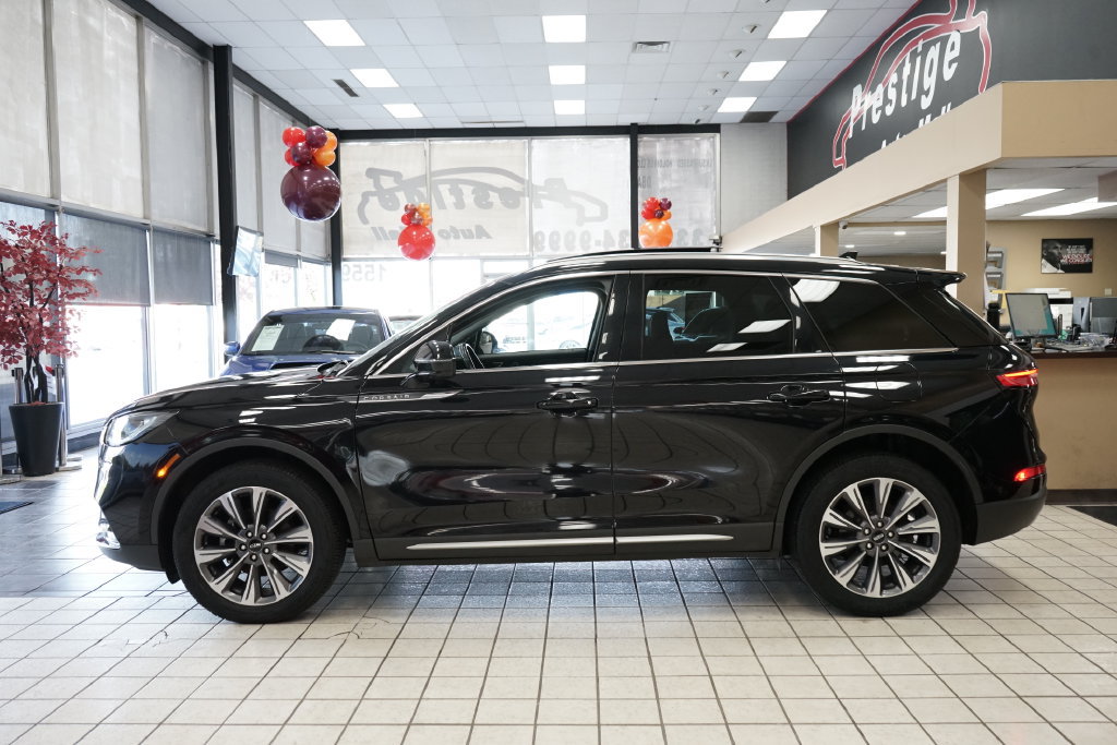 Used 2020 Lincoln Corsair Reserve w/ Elements Package AWD/4WD image 3