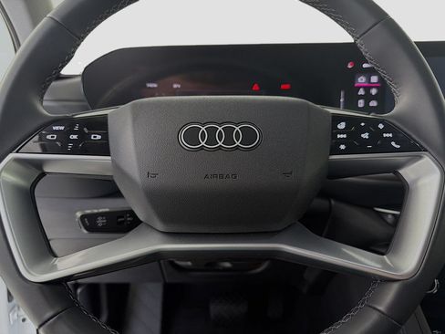 Used 2025 Audi Q5 Premium AWD/4WD image 10